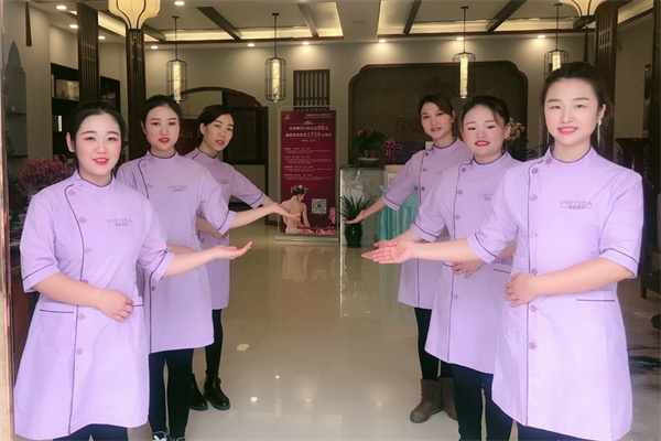 贝丽缇娜河南郏县店开业，美丽体验如约而至！